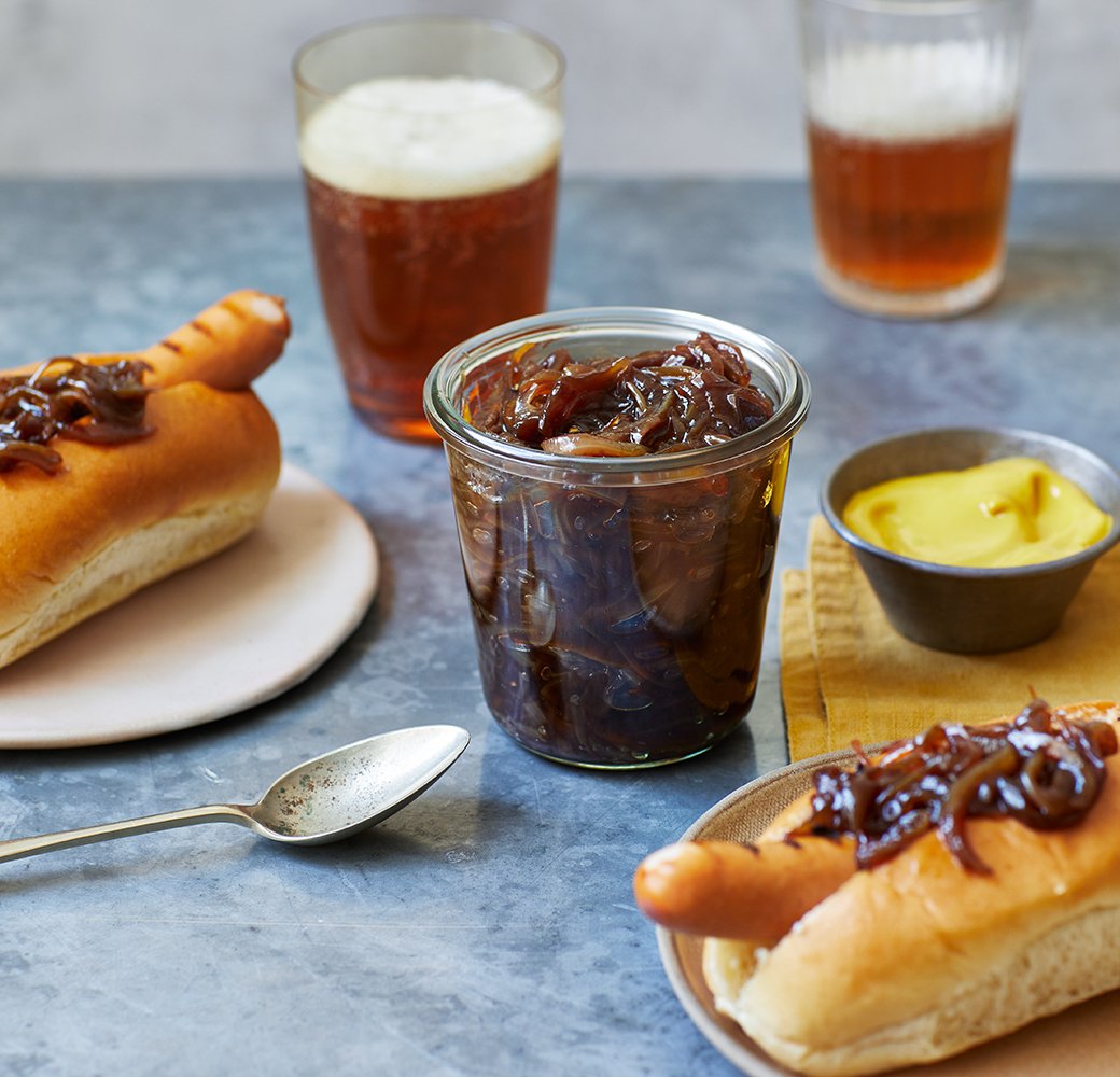 Met balsamico gekarameliseerde uienjam